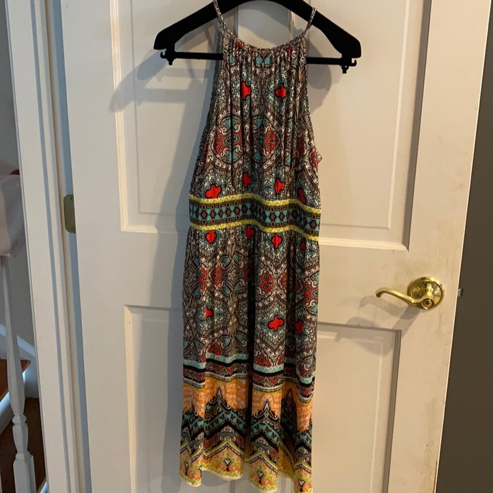 COPY - Ladies size 8 dress beautiful print